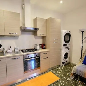 elia1141.hotelslidodijesolo.com/